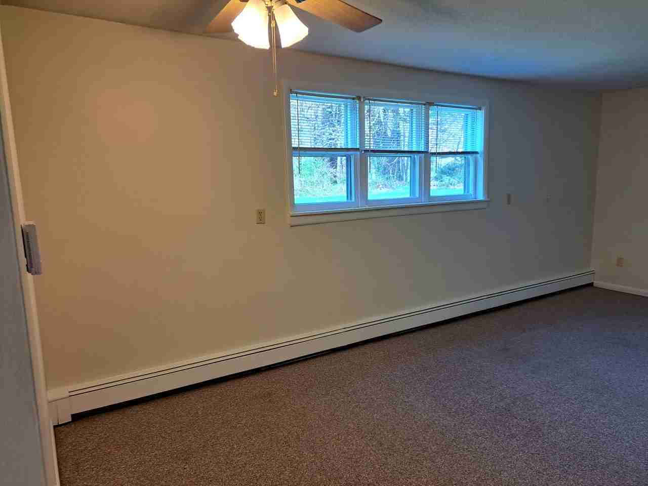 382-384 River St - Photo 5 of 11