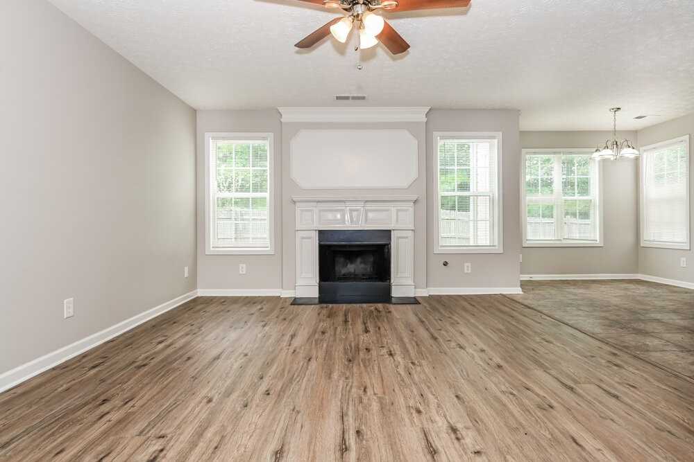 3807 Riverside Pkwy - Photo 5 of 17