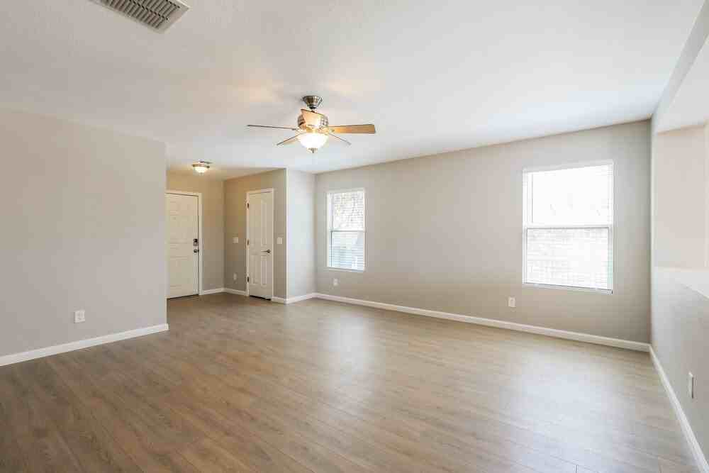 6101 S Earp Wash Ln - Photo 4 of 17
