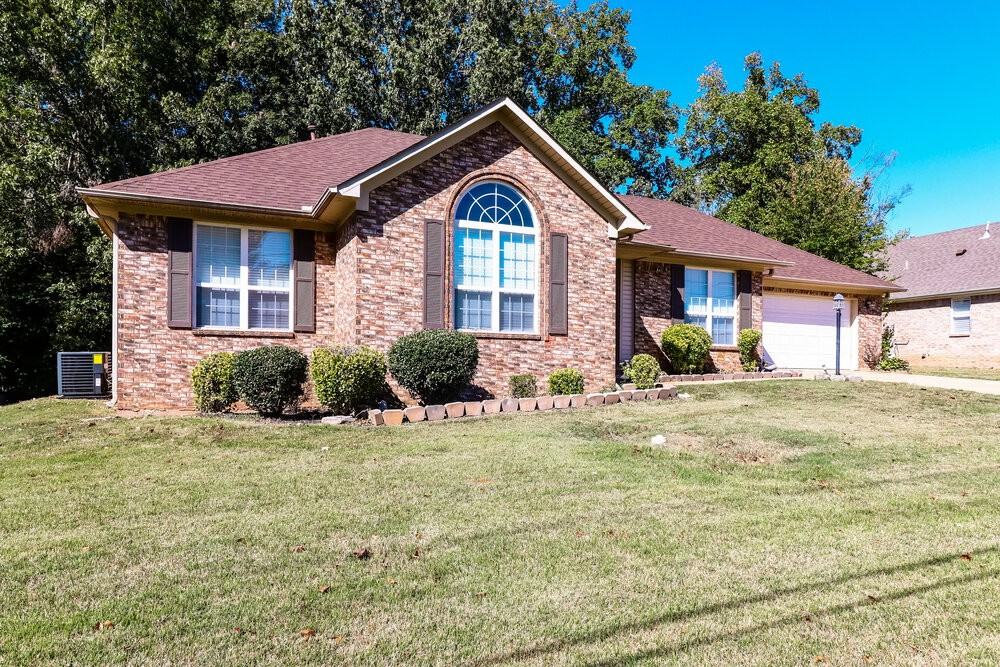 631 Betty Boyd Ln - Photo 3 of 16