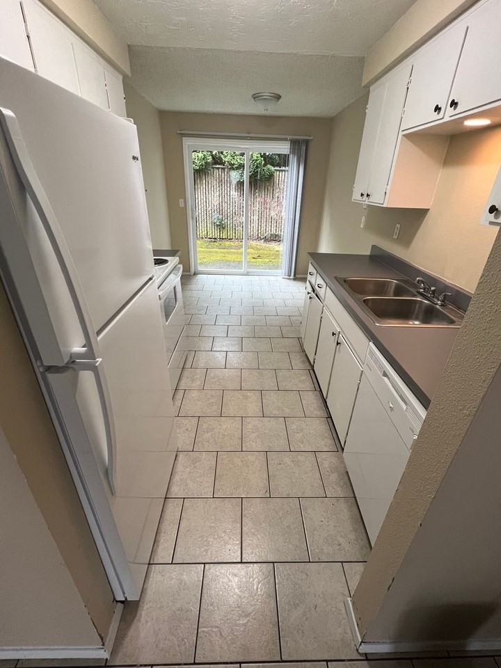 Meadow Creek Apartments - Photo 2 of 23
