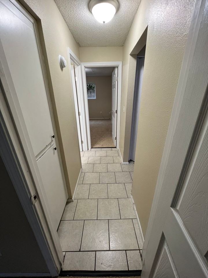 Meadow Creek Apartments - Photo 5 of 23