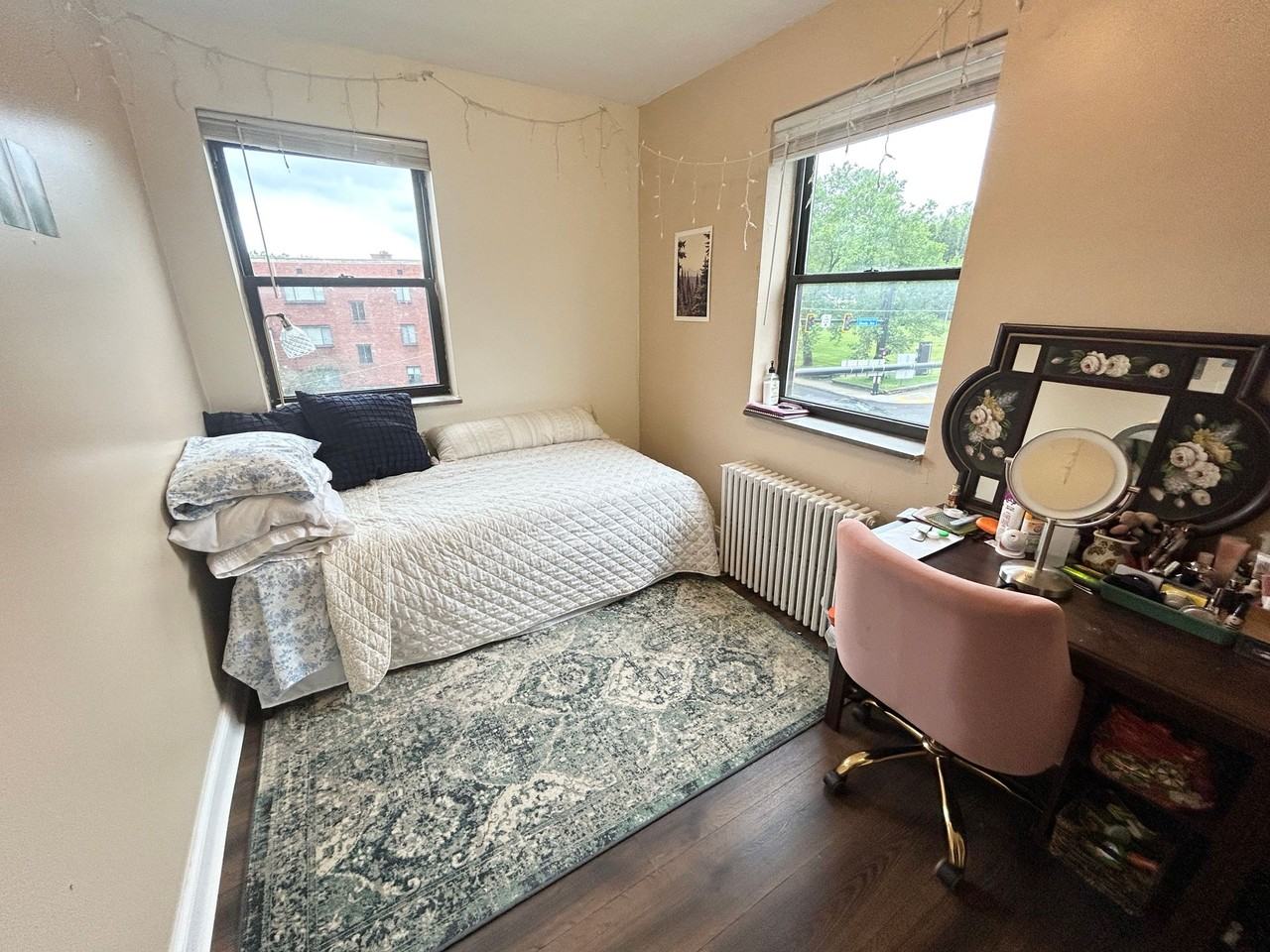 Fifth and Shady - Photo 3 of 11