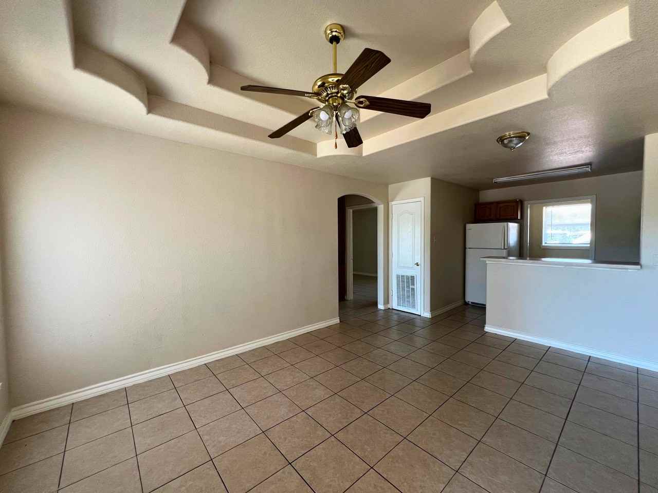 Camino de Luna Apartments - Photo 6 of 10