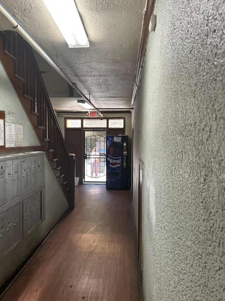 437-443 Hartford LLC "Hartford Hills" - Photo 4 of 13