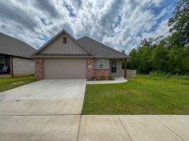 featured image of 205 Lindsey Ln