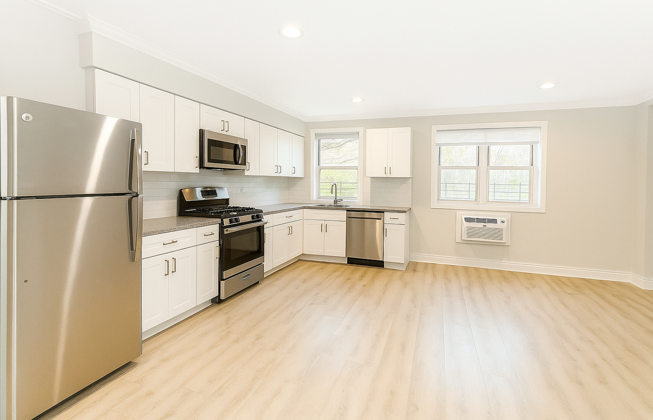 Lexington Apartments - Photo 6 of 19
