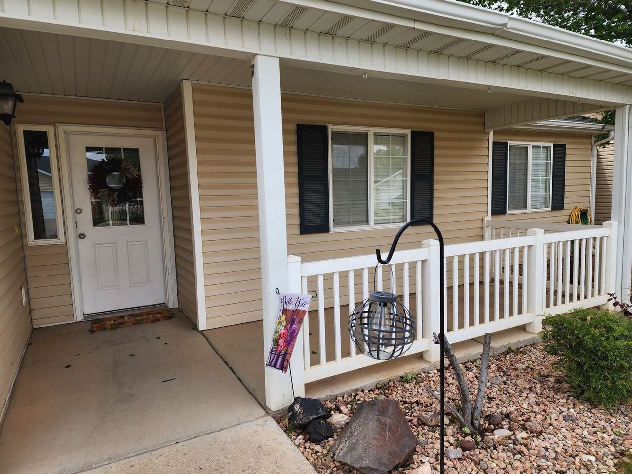 4147 W 250 N - Photo 3 of 22