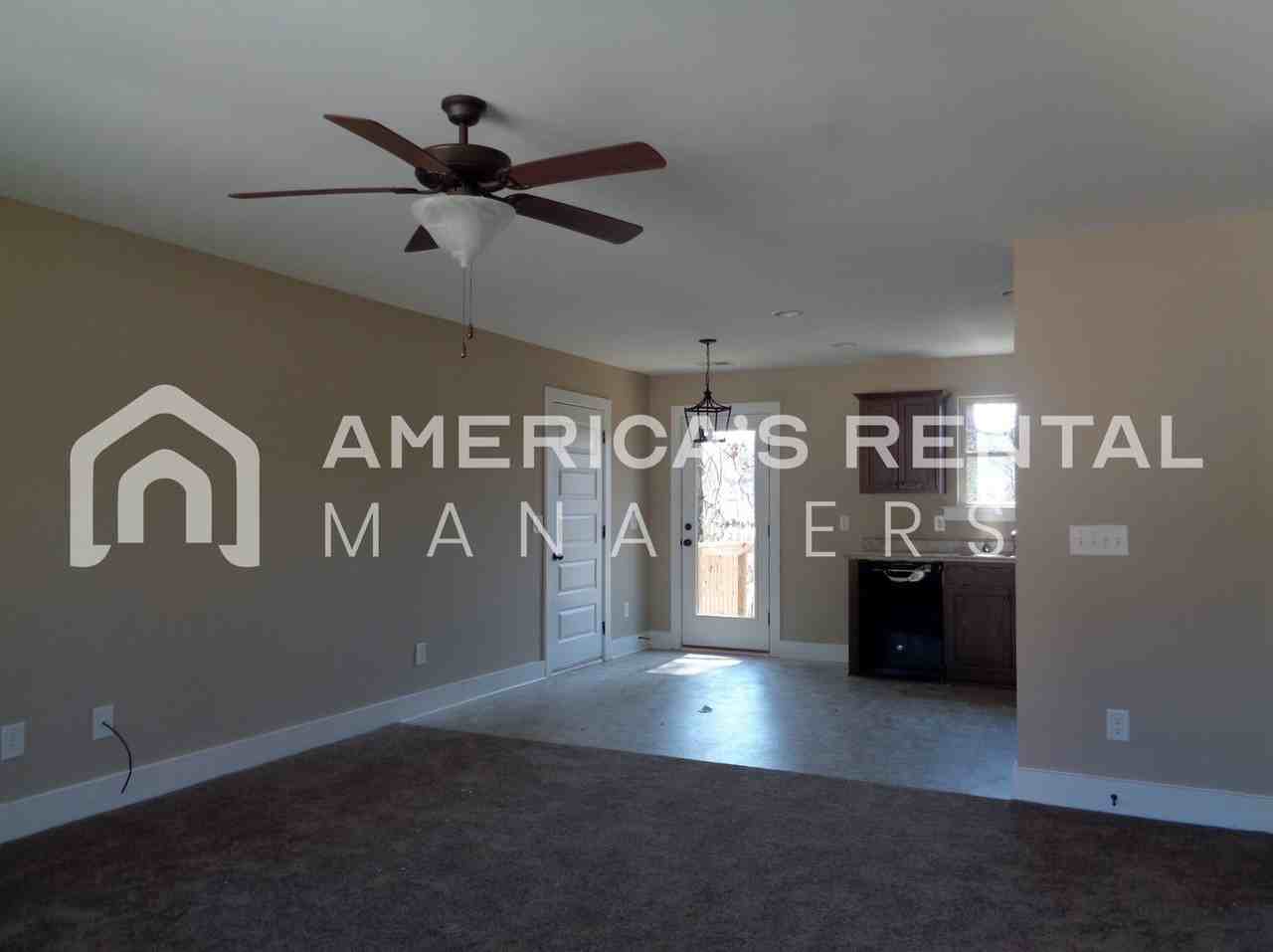 17645 Wallace Chapel Ln - Photo 2 of 18