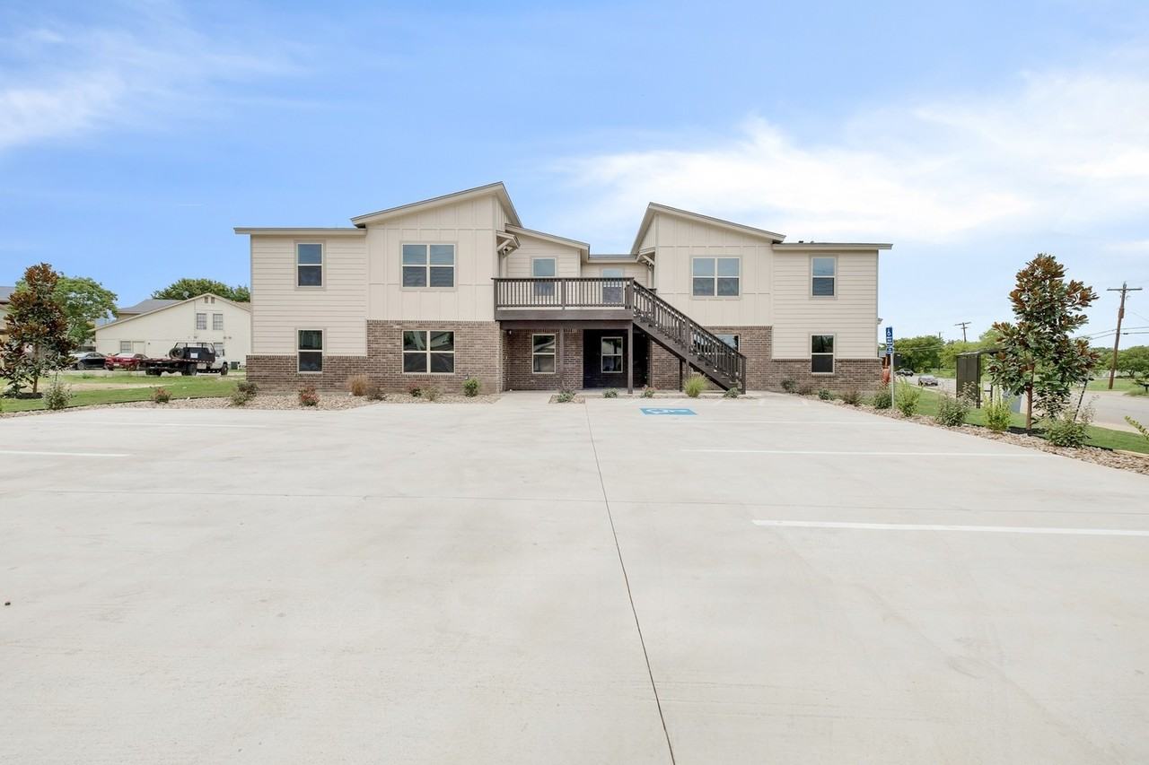 2200 Creekside Lane #D - Photo 7 of 28