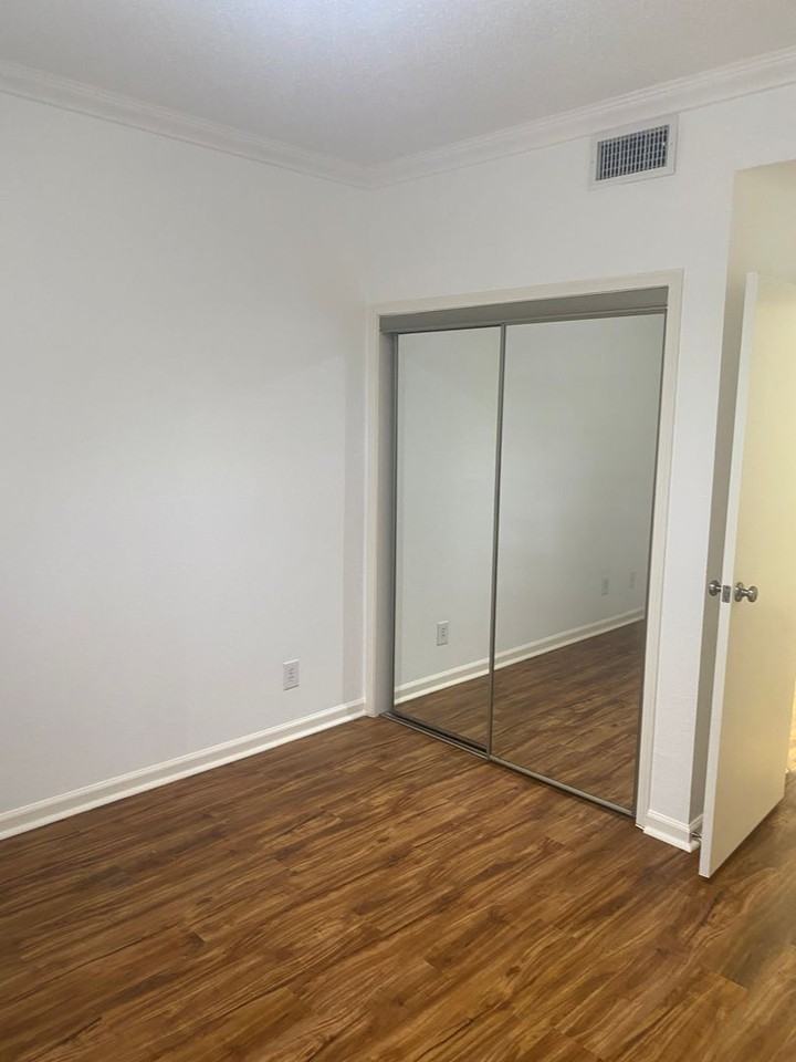 921 Marine Dr #210 - Photo 6 of 12