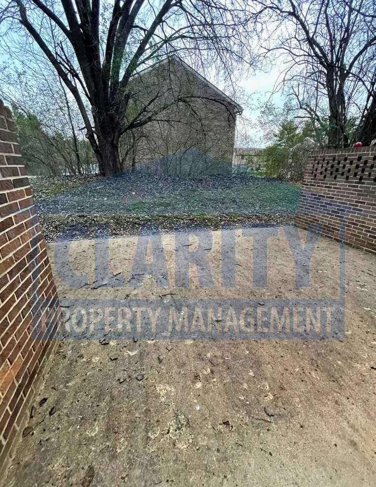 906 Valley Head Rd Nw - Photo 3 of 16