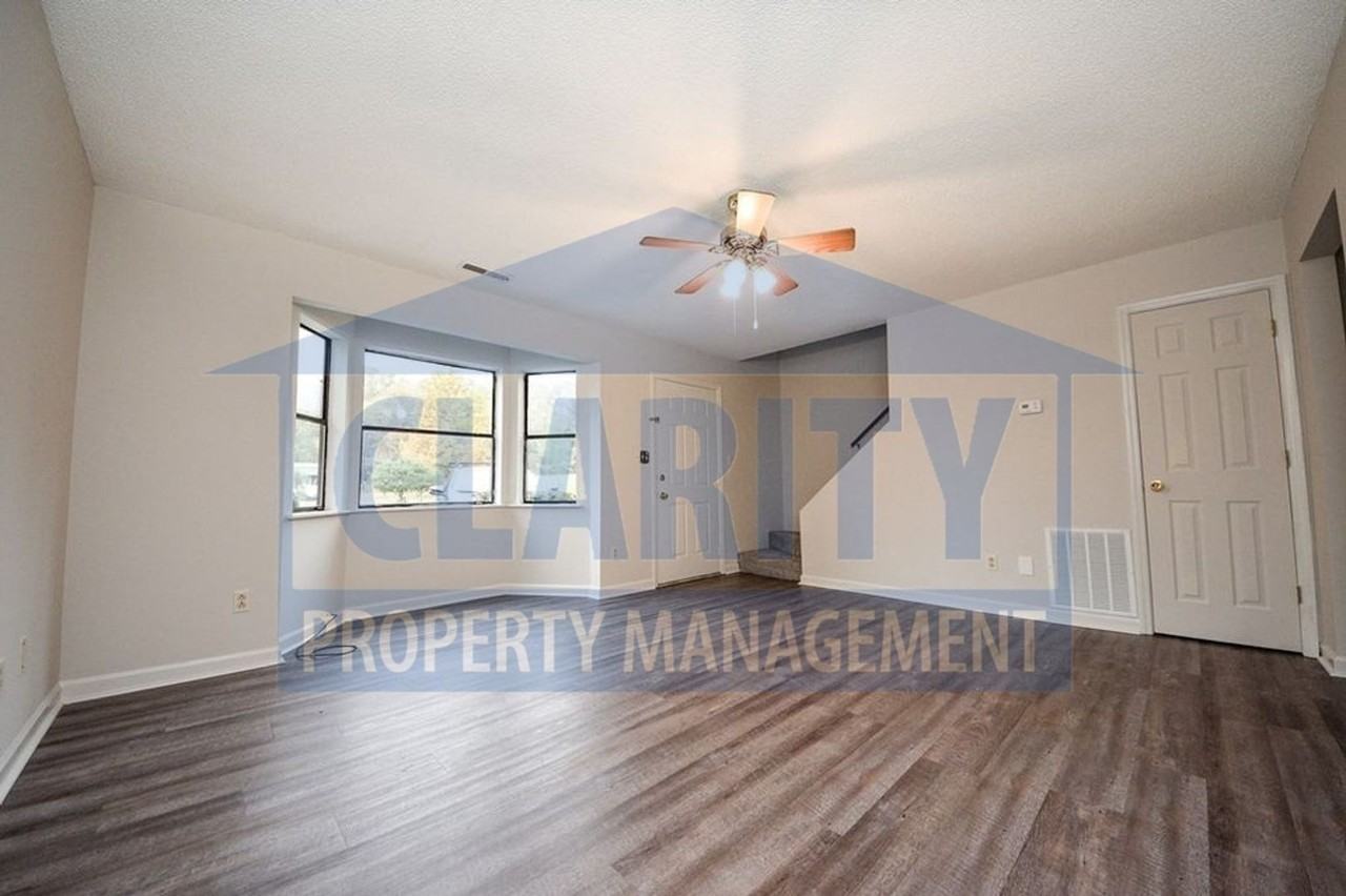 906 Valley Head Rd Nw - Photo 5 of 16