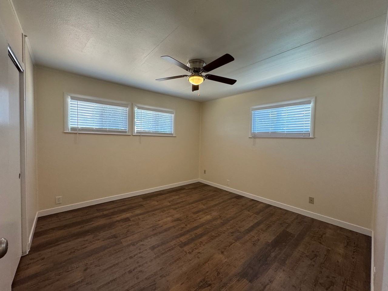 1205 Aspen Ave - Photo 7 of 14