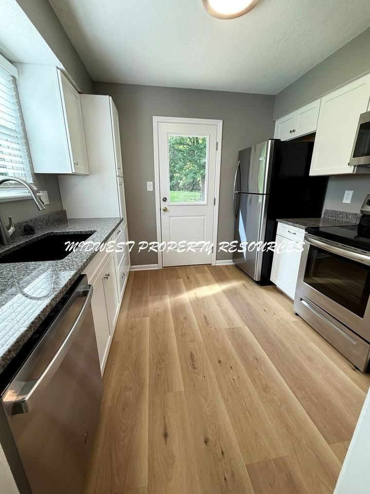 203 Nw Market Pl #B - Photo 5 of 21