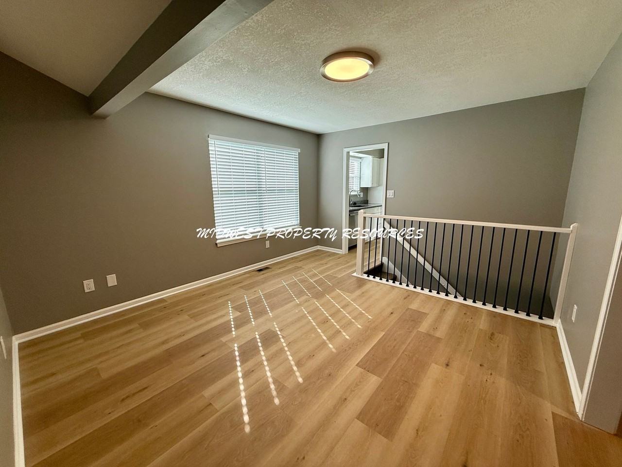 203 Nw Market Pl #B - Photo 7 of 21