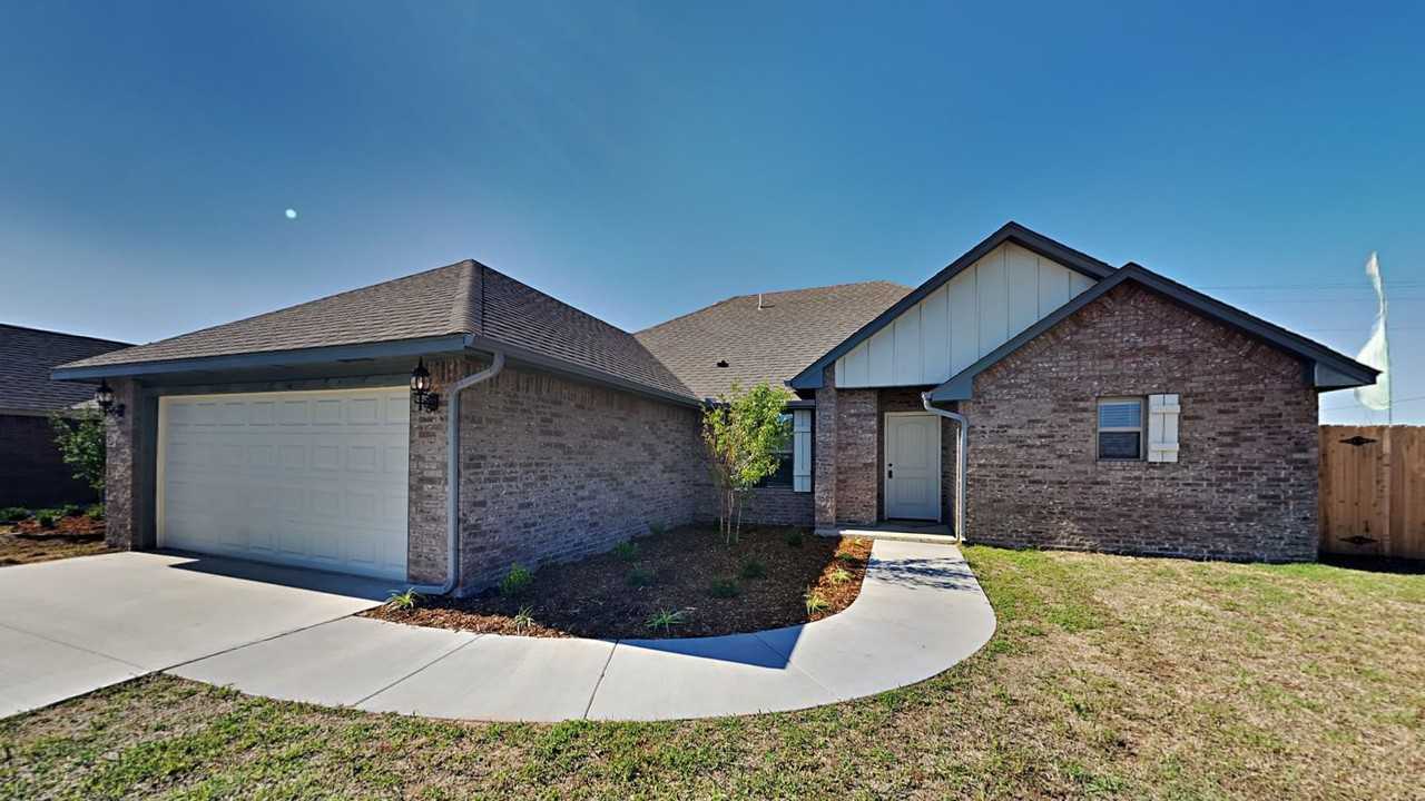 9001 Nw 143rd St - Photo 2 of 18