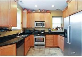3046 W Franklin Blvd - Photo 2 of 11