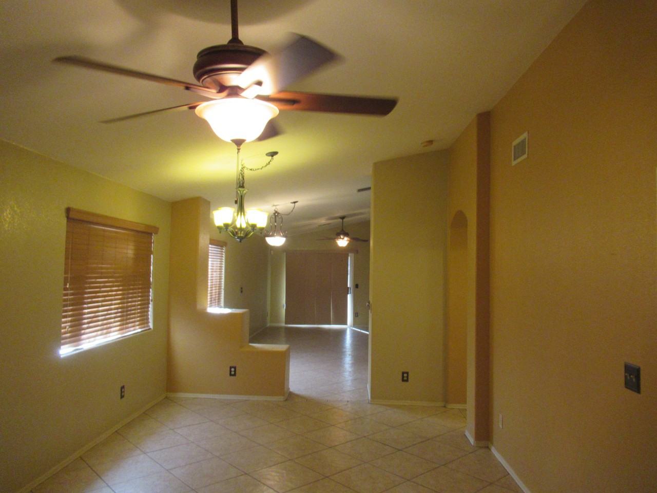 1190 N Falcon Ridge Dr - Photo 5 of 15