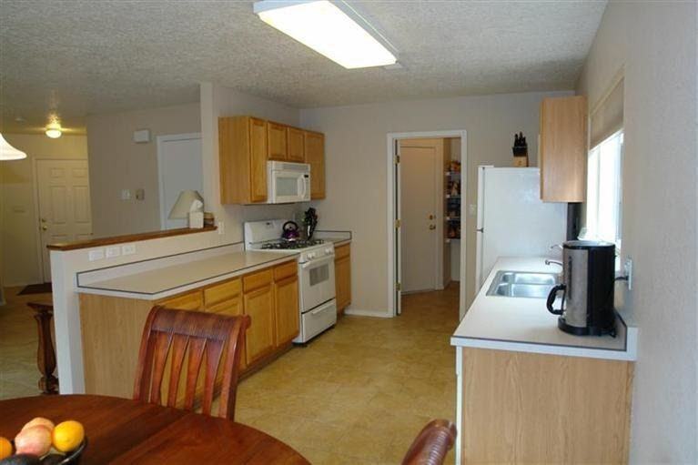 12516 Alps Way Ne - Photo 2 of 7
