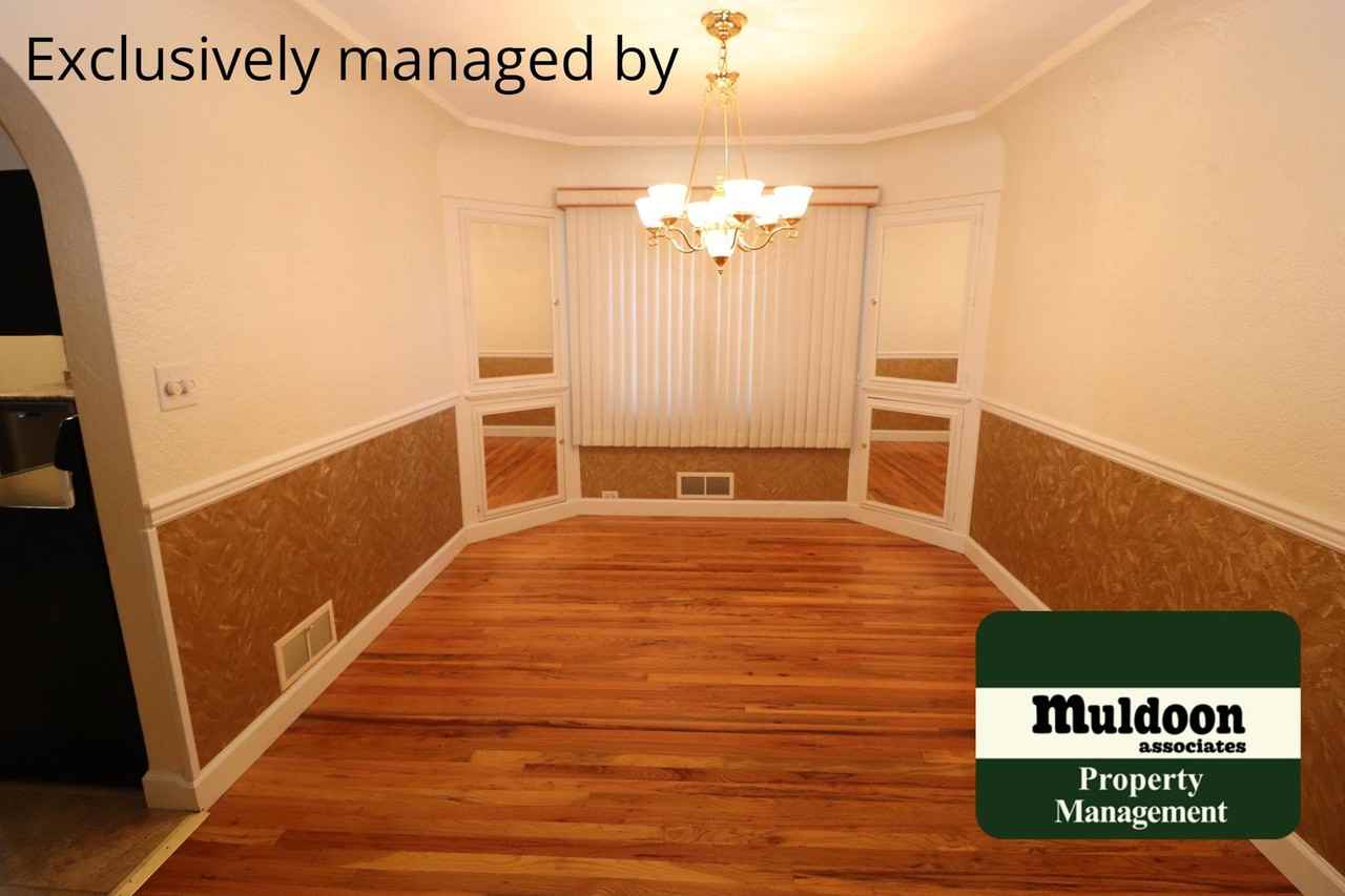 215 Kenwood Drive - Photo 3 of 17