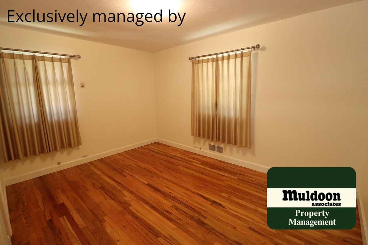 215 Kenwood Drive - Photo 4 of 17