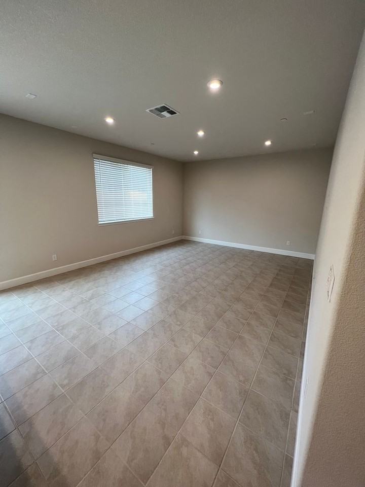 4310 White Fir Loop - Photo 5 of 24