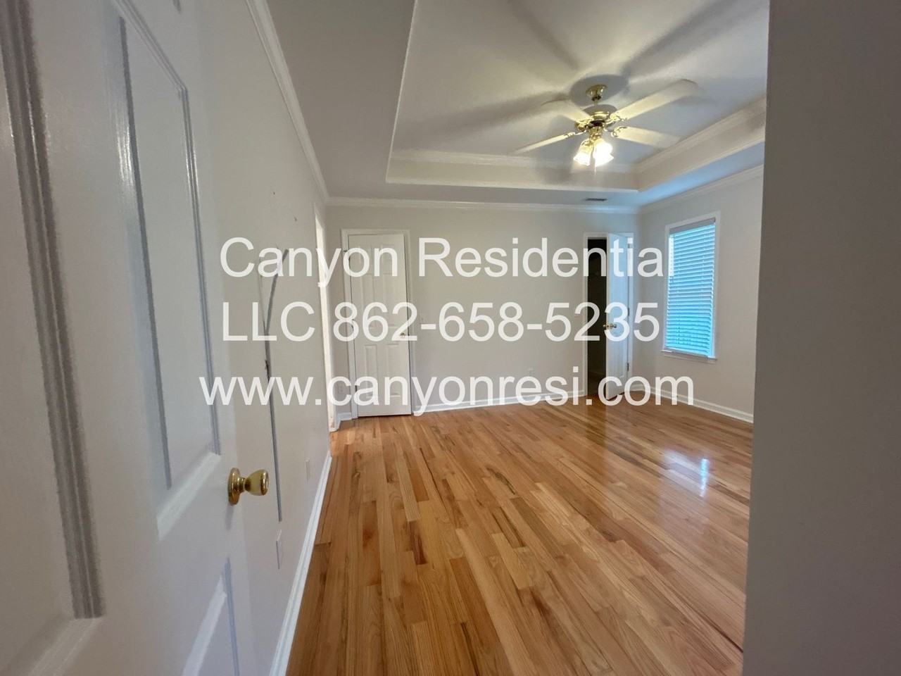 211 Brently Woods Drive - Photo 4 of 22