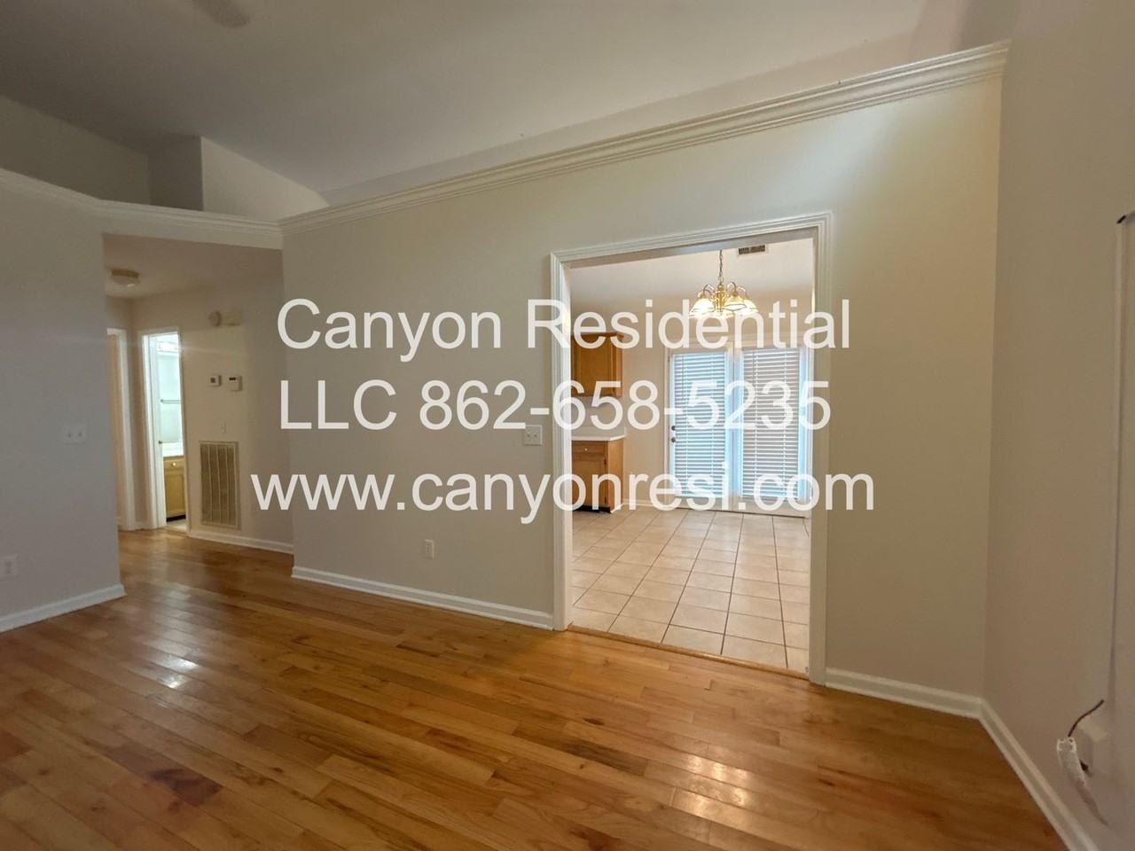 211 Brently Woods Drive - Photo 6 of 22