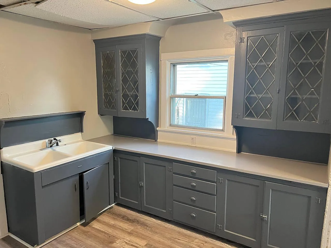 1045 Philadelphia Dr - Photo 7 of 13