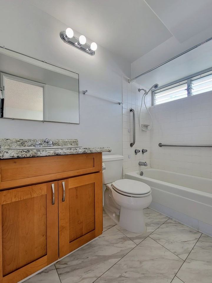 2525 Date St #2404 - Photo 6 of 10