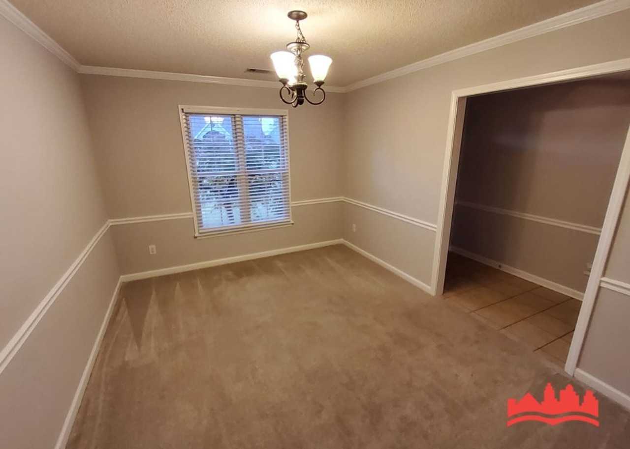 3029 Milkyway Dr - Photo 3 of 19