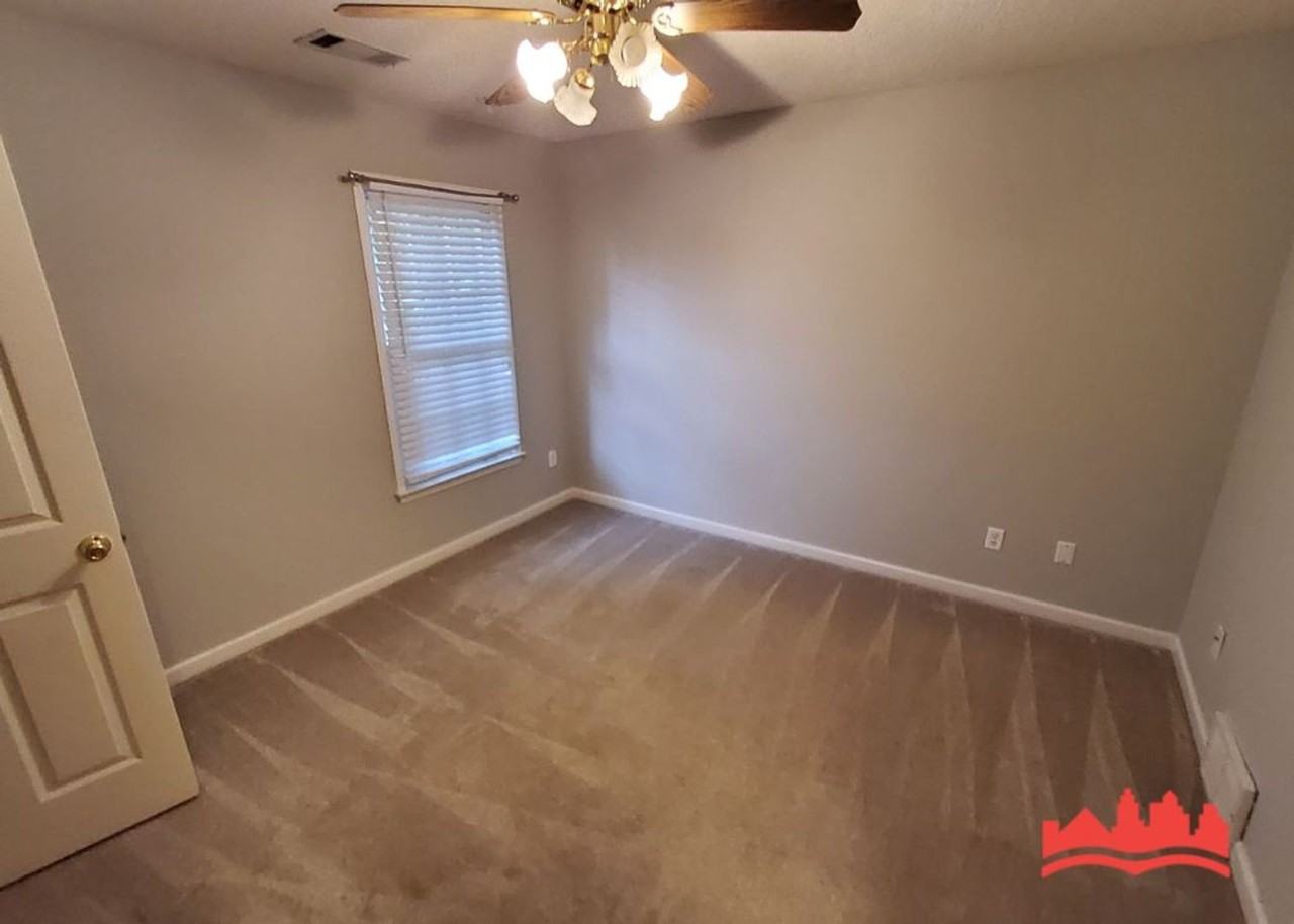 3029 Milkyway Dr - Photo 4 of 19