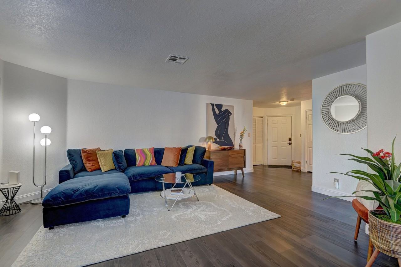 5020 South Rainbow Boulevard #105 - Photo 7 of 25