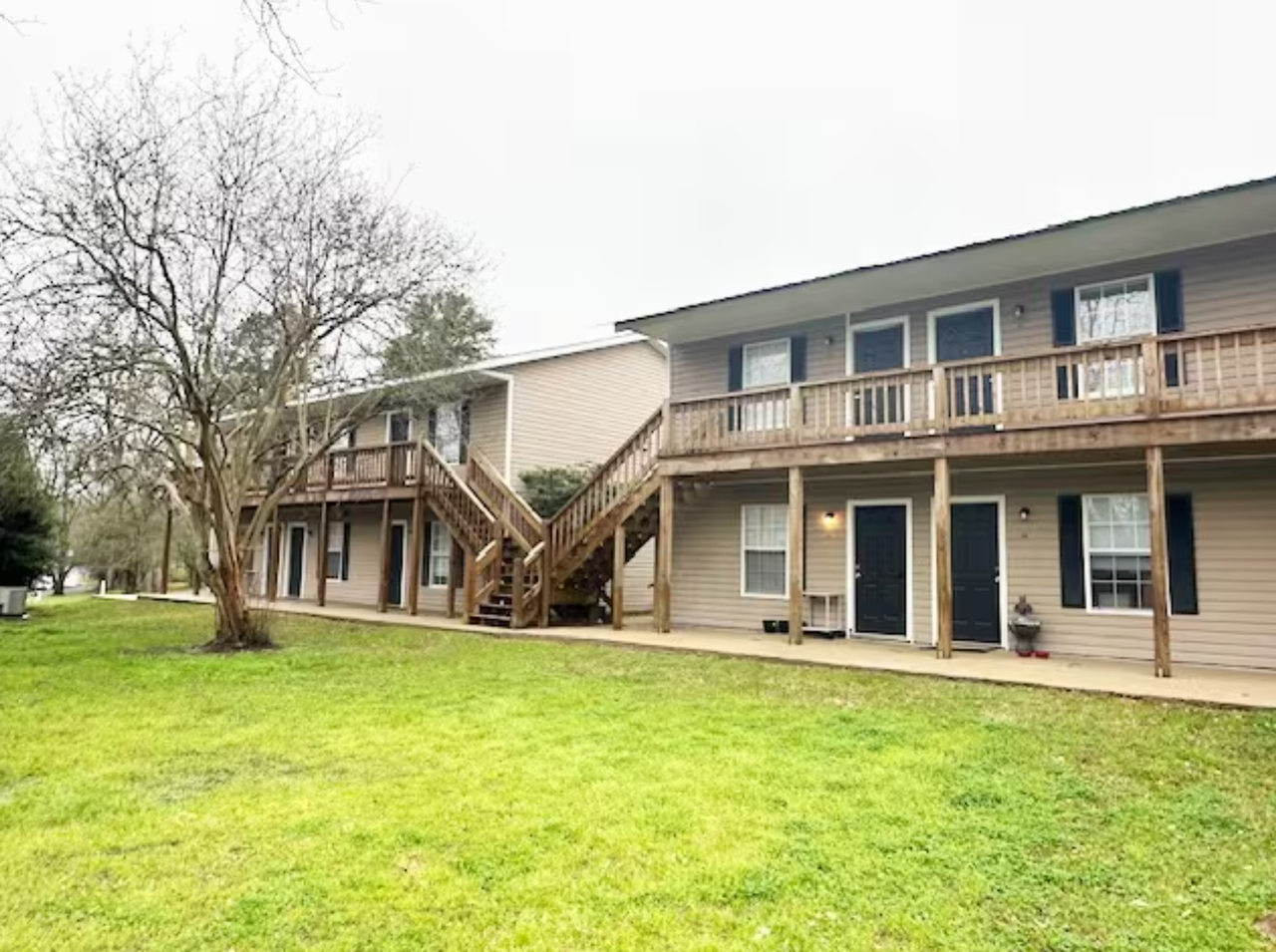 The Grande at Ellisville - Photo 3 of 11