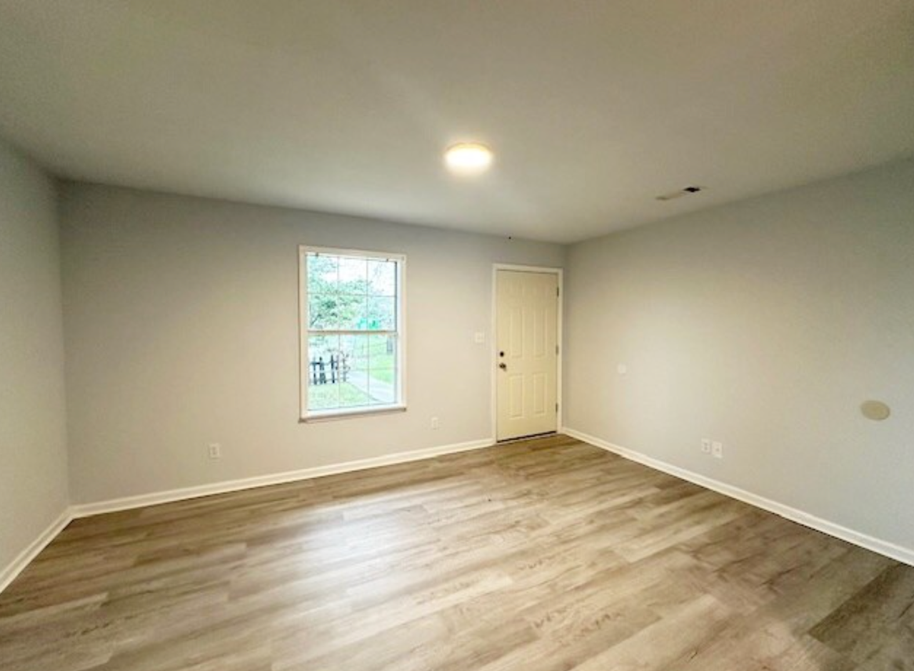 The Grande at Ellisville - Photo 5 of 11