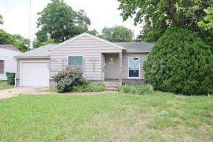 1225 Lakeside Dr - Photo 1 of 1