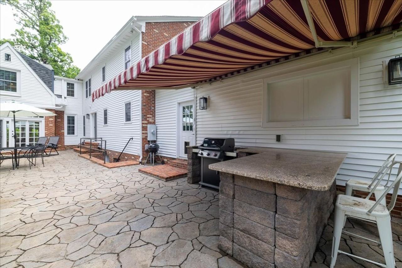 4003 Tall Oaks Dr - Photo 5 of 45