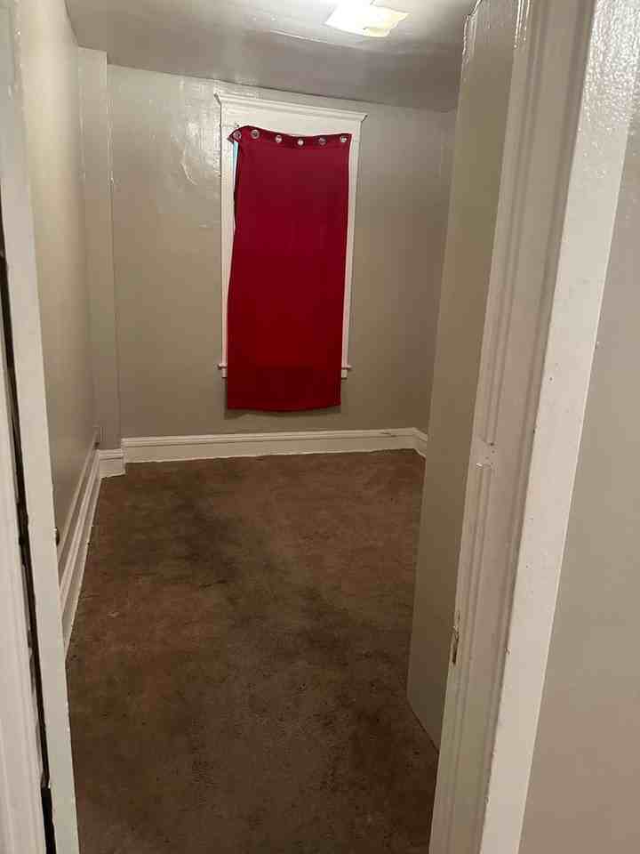 554 Bellows St - Photo 5 of 6