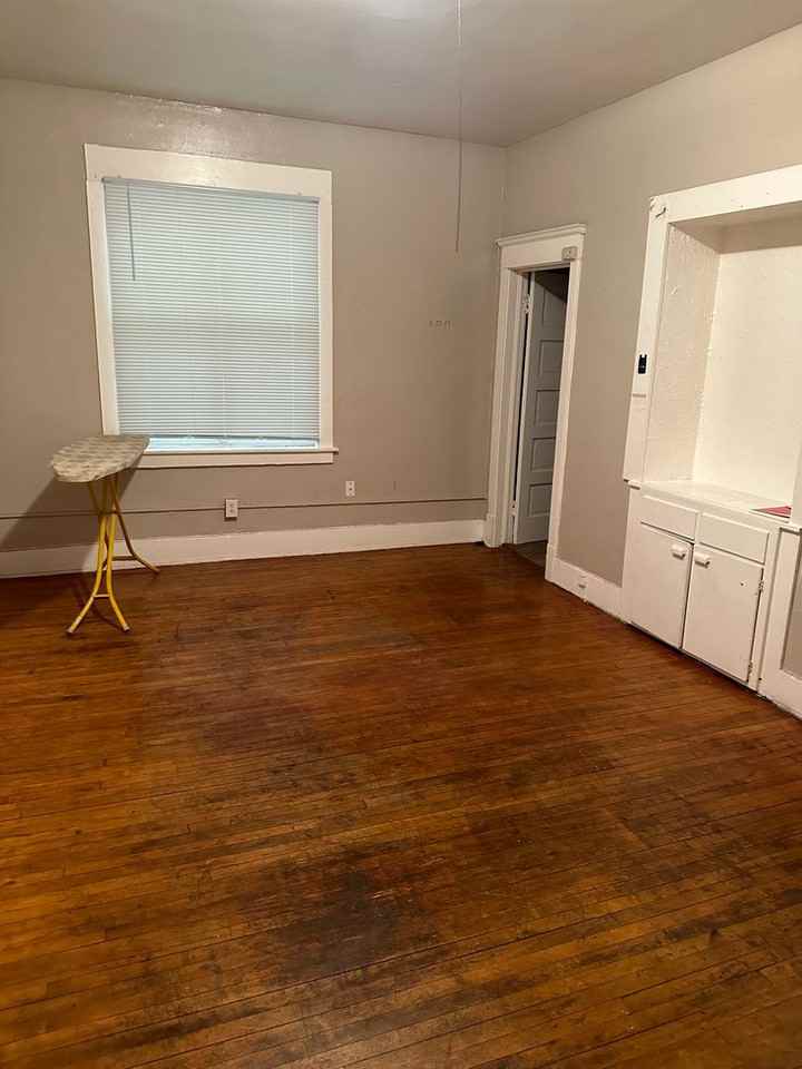 554 Bellows St - Photo 6 of 6