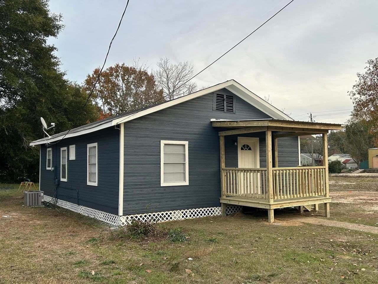 105 Mckinnon St - Photo 7 of 7