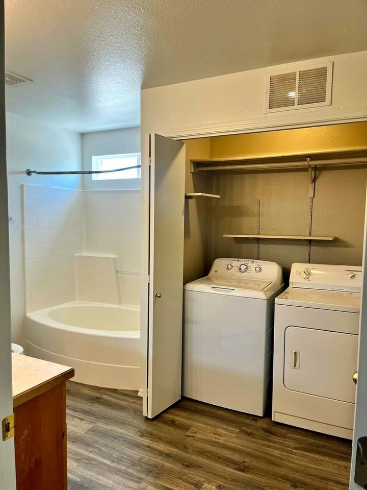 Amazing 2 bed 1 bath Apartment Homes in Star, Idaho! - Photo 4 of 8