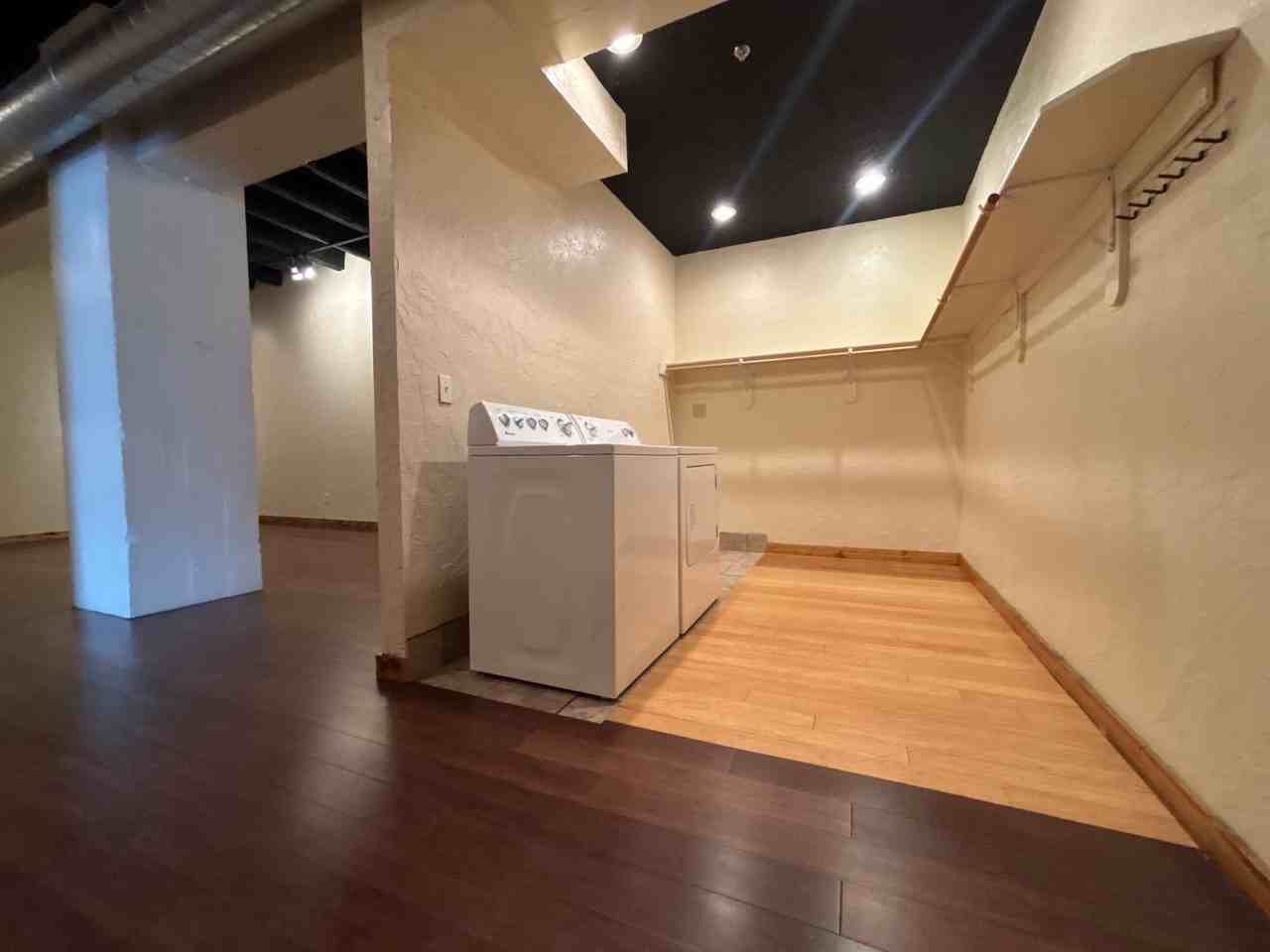 213 W Olive St #105 - Photo 6 of 9