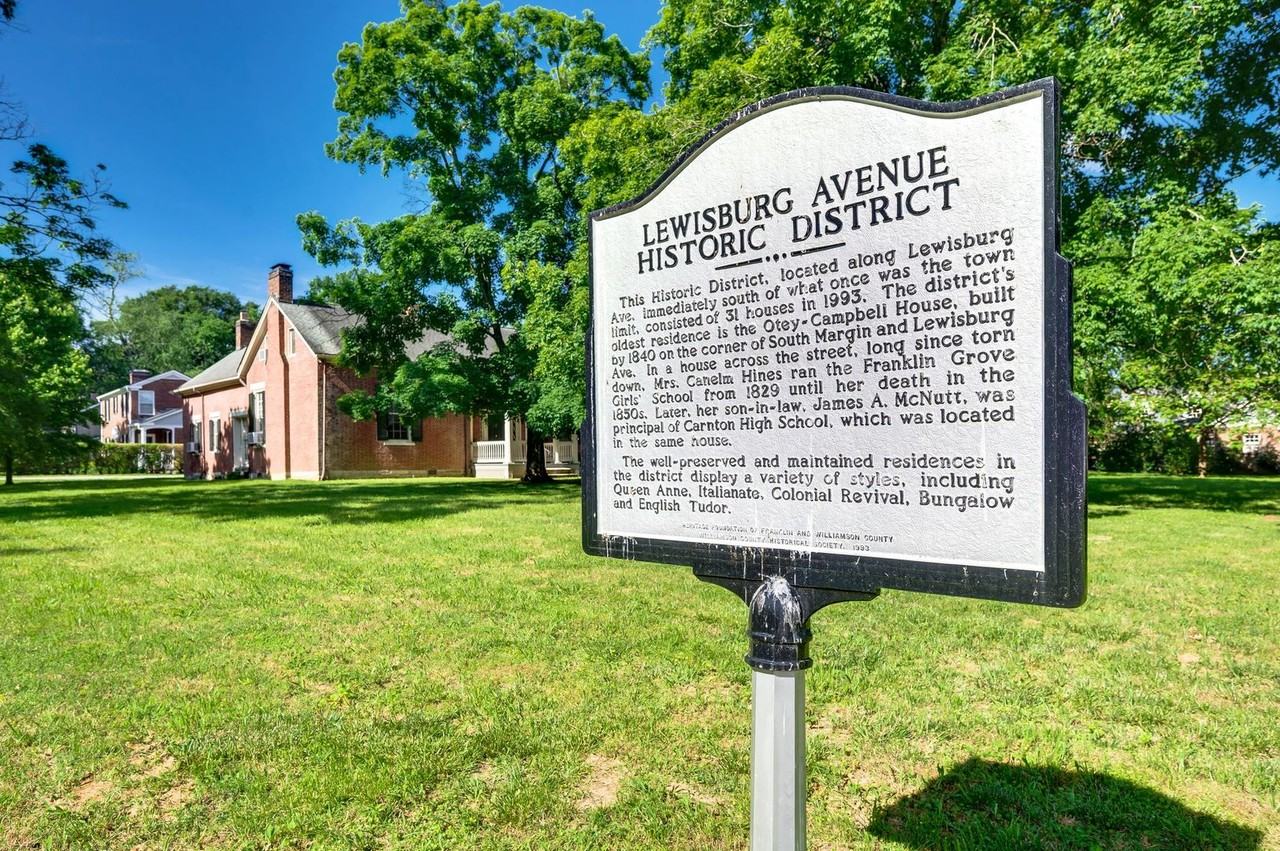 501 S Margin St - Photo 3 of 50