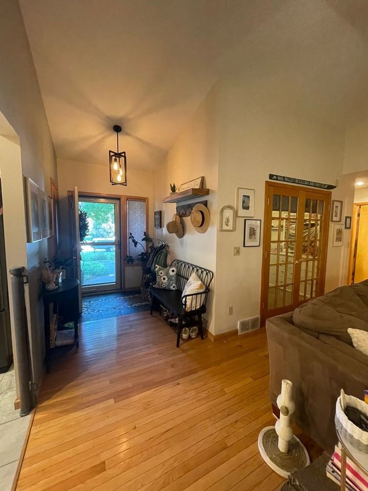 2213 Coventry Ct - Photo 2 of 22