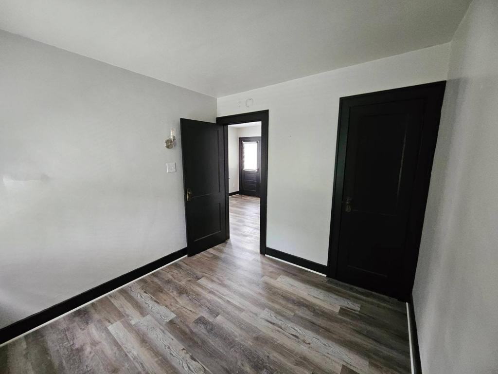 949 Maple Ave - Photo 6 of 8
