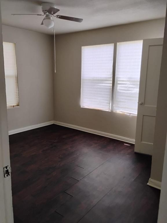 2303 Bridge St - Photo 5 of 6