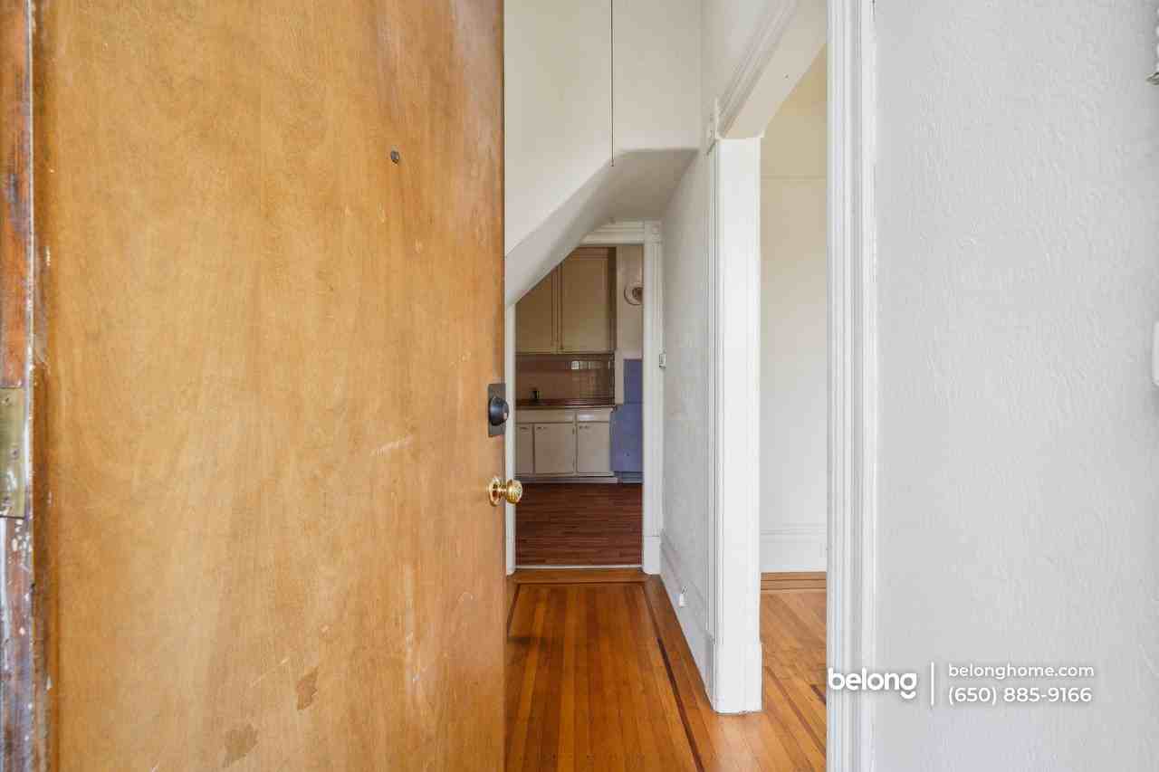 107 Balboa St - Photo 2 of 17