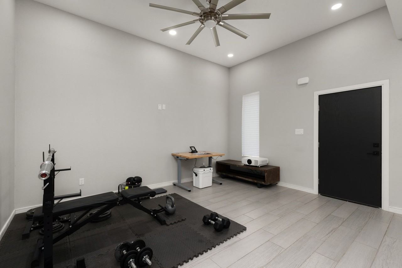 323 Uva Ln #A - Photo 2 of 18