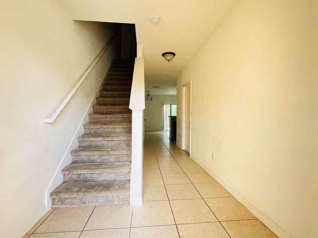 1651 Smokey Oak Way - Photo 2 of 13